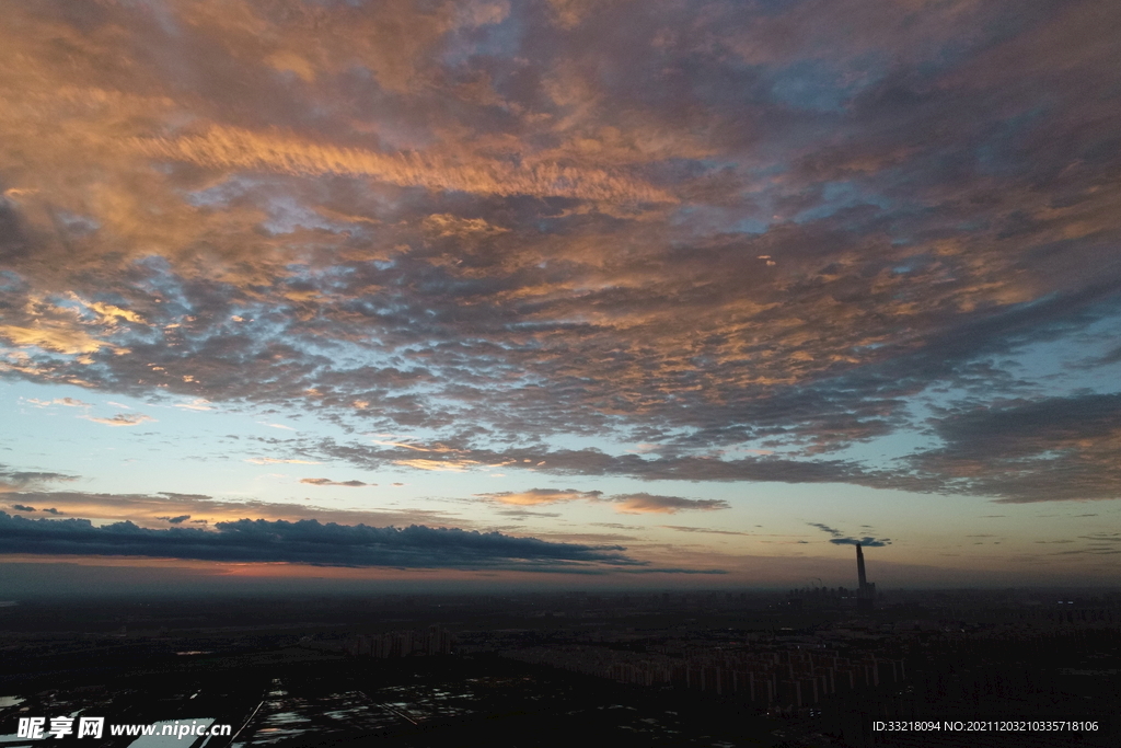 夕阳火烧云素材