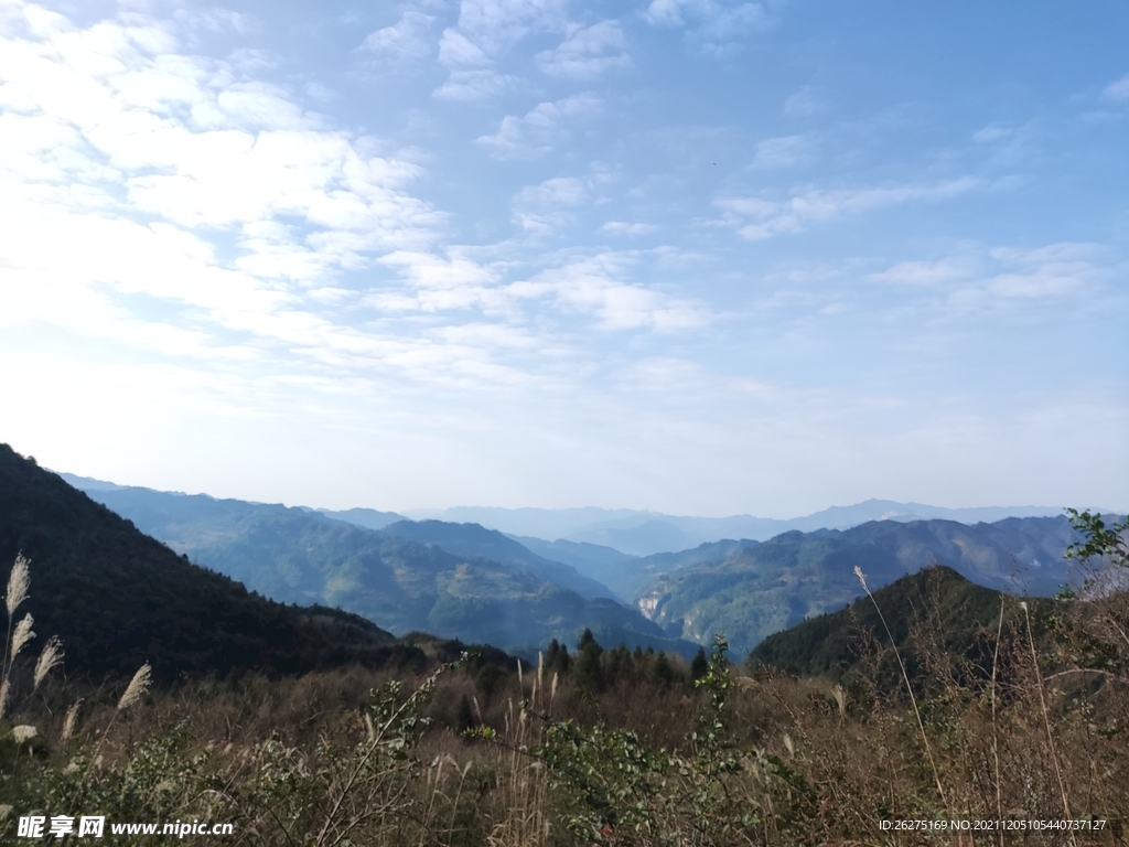 红岩花天顶风光