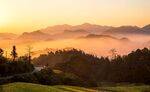 黄昏山里景色摄影图