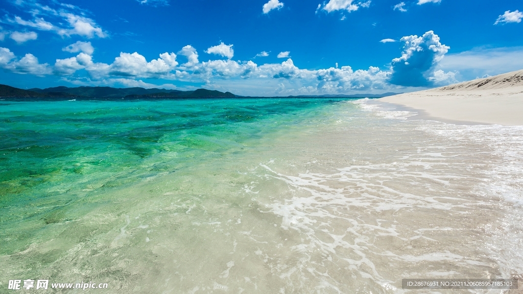 海浪沙滩背景