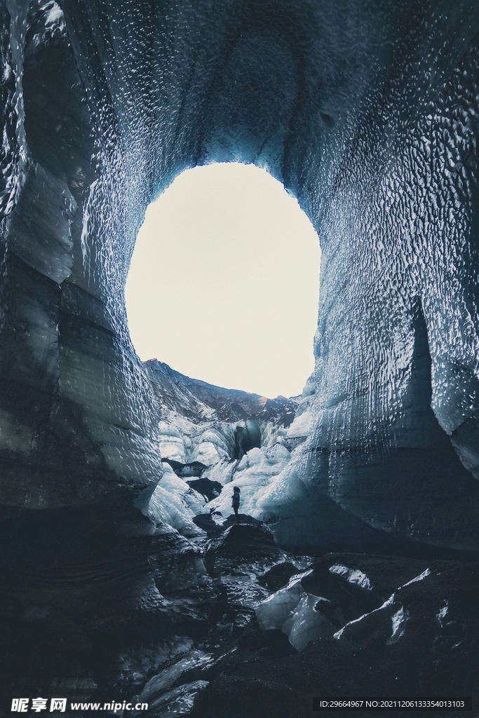 山洞