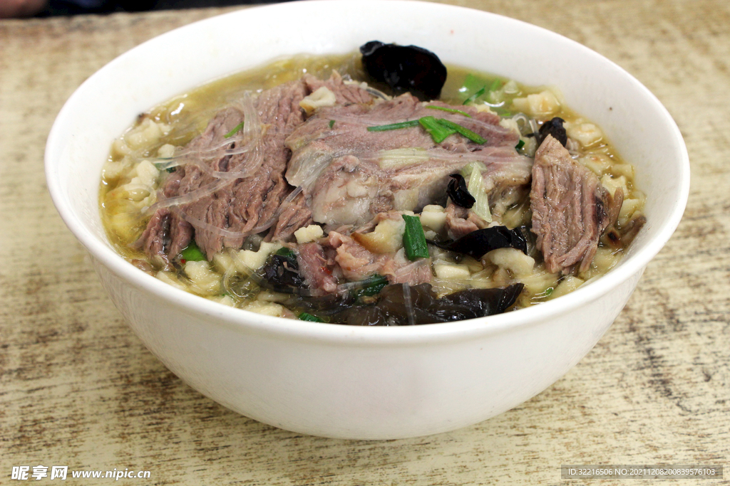 牛肉泡馍