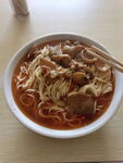 红味肥肠面