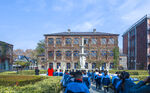 小学生参观访问名胜古迹