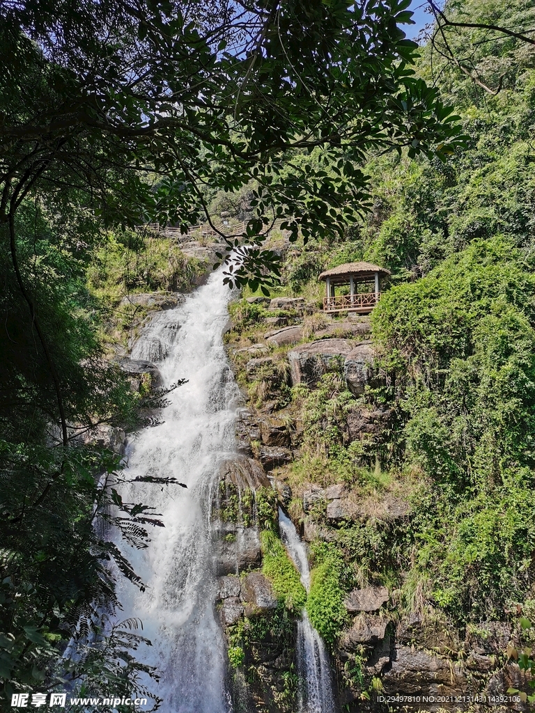 黄满寨瀑布