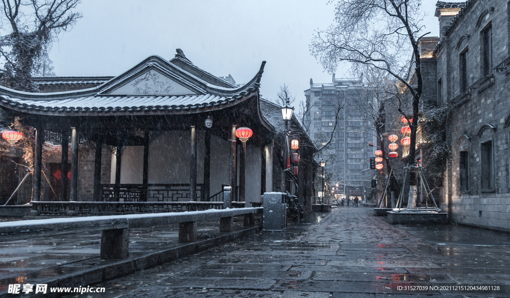 雪后古建筑