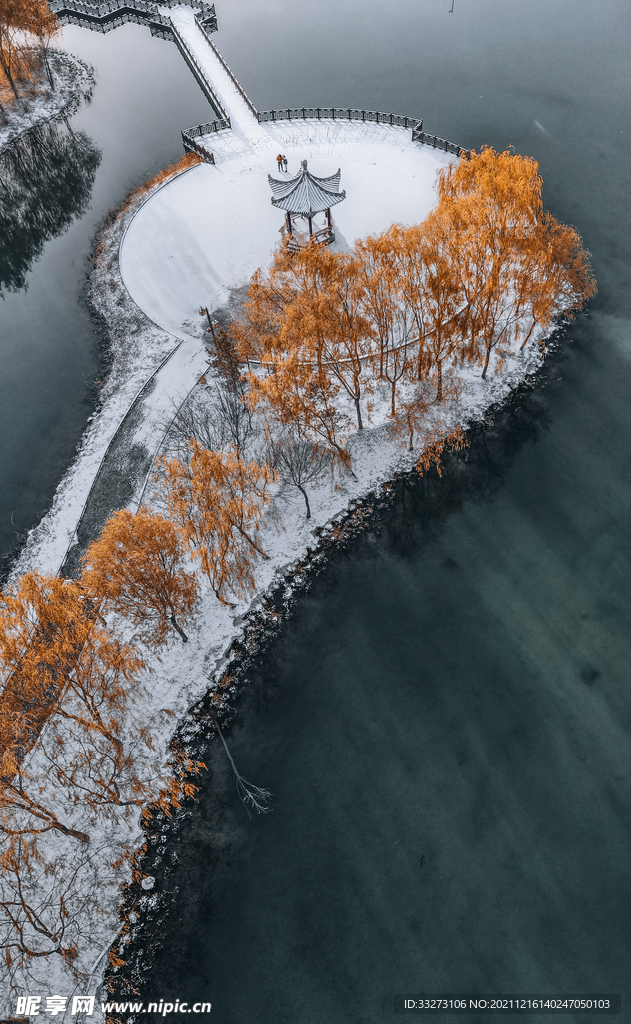 园林雪景