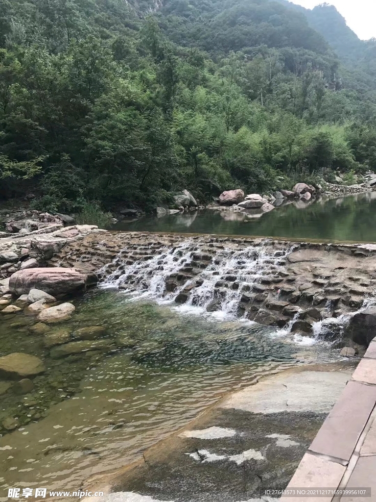 水