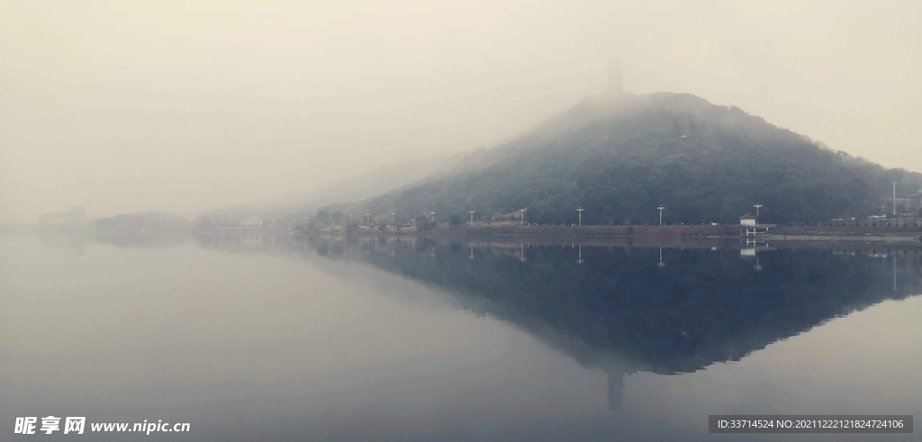 雨中南山