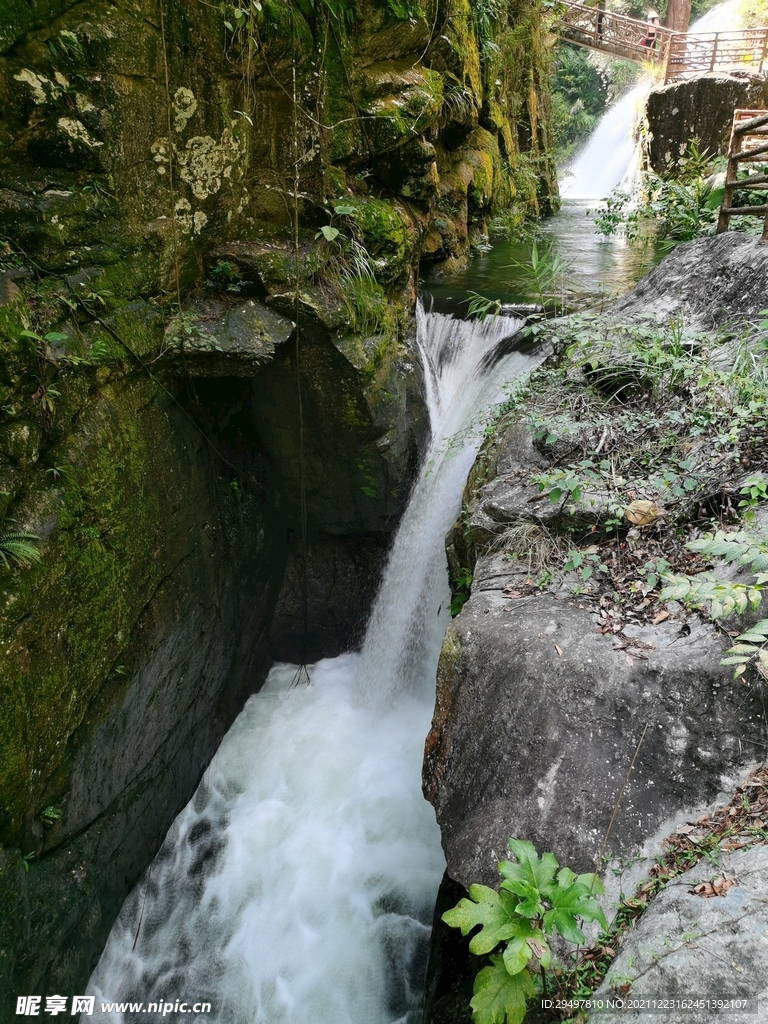 山涧