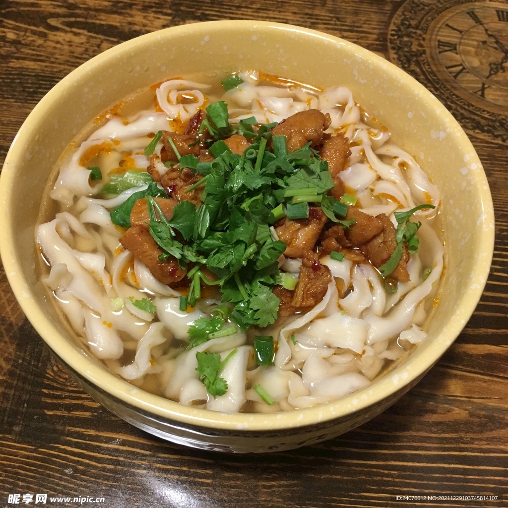 香菇焖鸡怎么做_香菇焖鸡的做法_豆果美食