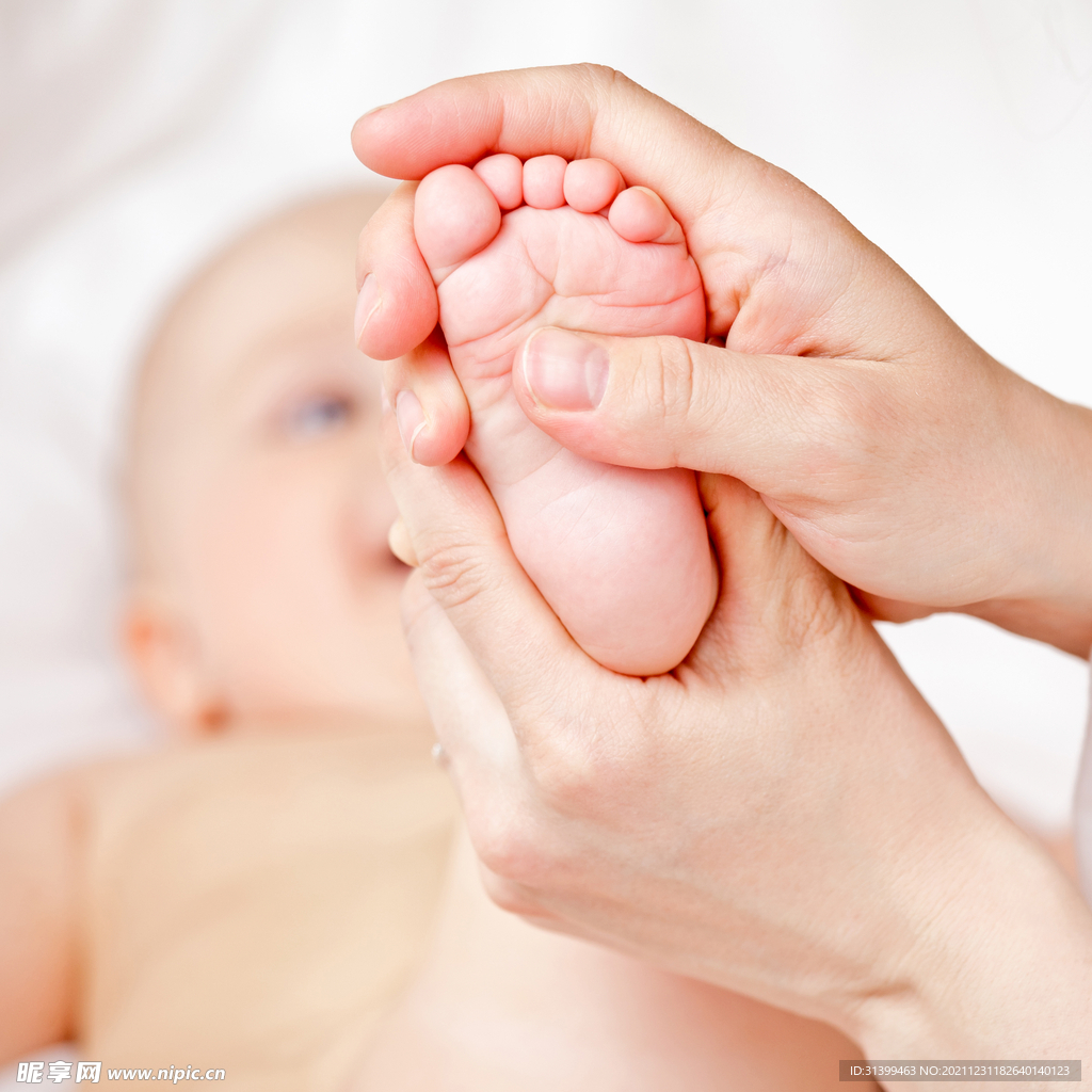 婴儿宝宝小脚图片素材-编号18105459-图行天下