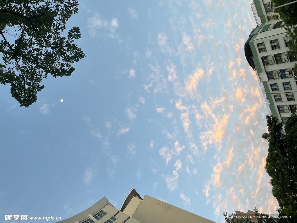 天空
