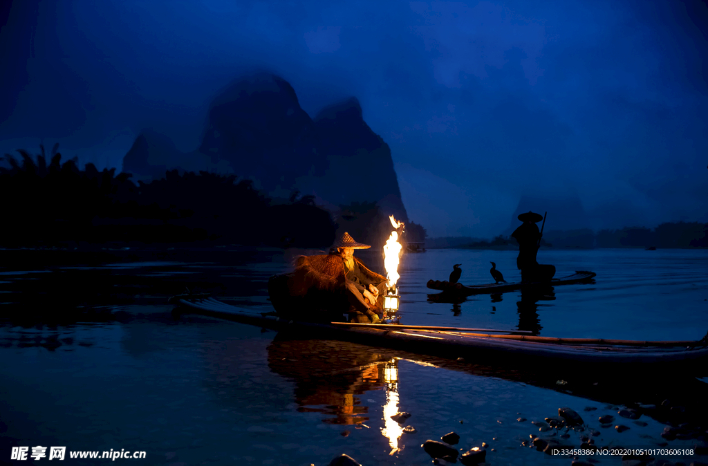 夜景 河 渔船 渔民