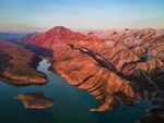 山 
