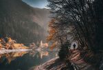 山 
