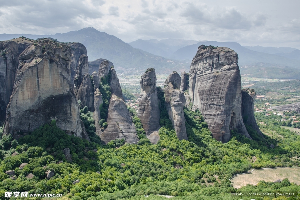 山 