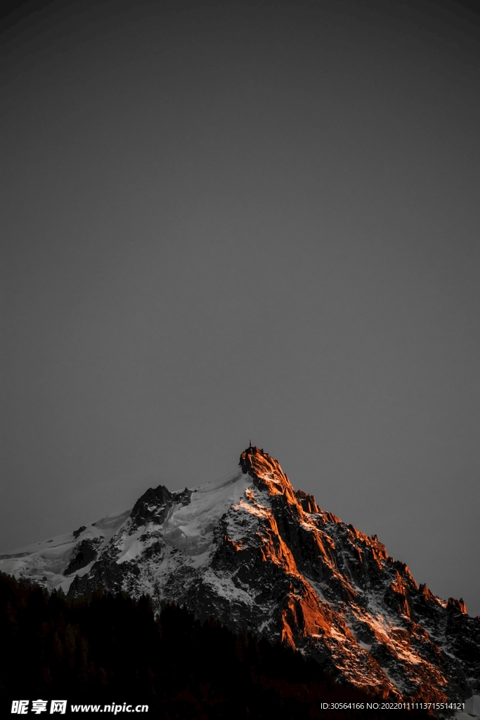雪山山峰自然景观背景素材