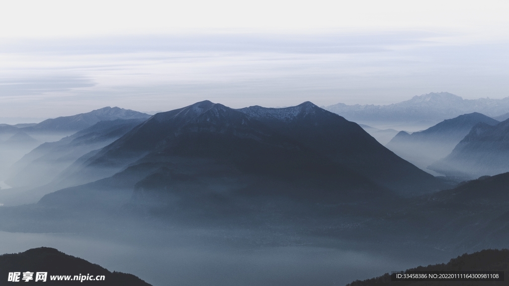 山峰壁纸