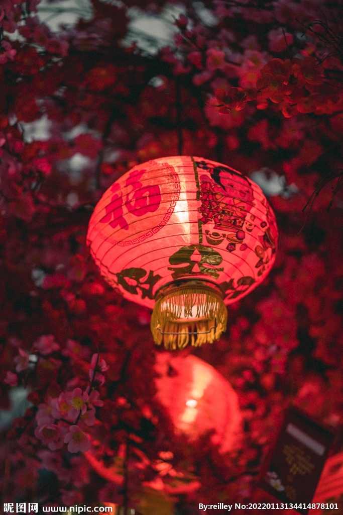 中国新年福字大红灯笼