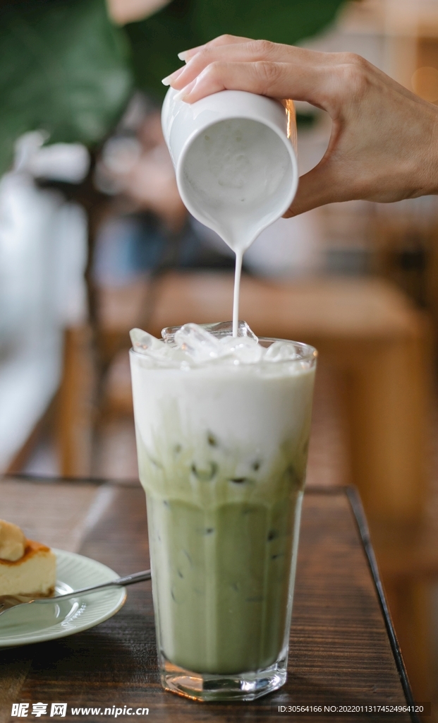 抹茶饮品奶盖绿茶背景素材