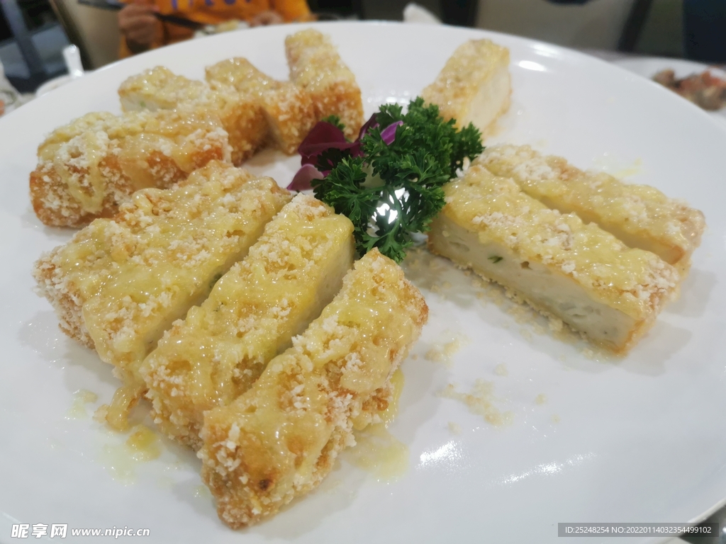 炸鱼豆腐