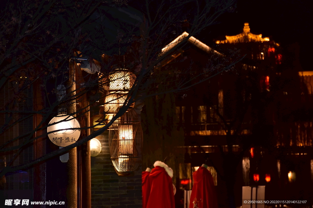 洛邑古城夜景中式商业街灯笼路灯