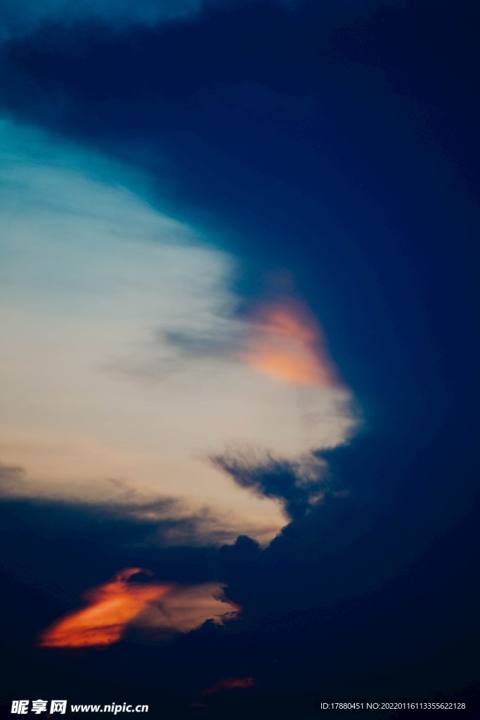 天空