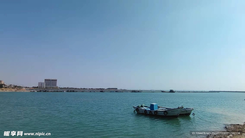 海边渔船