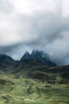 山 