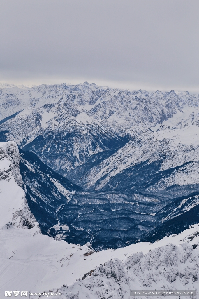 山 
