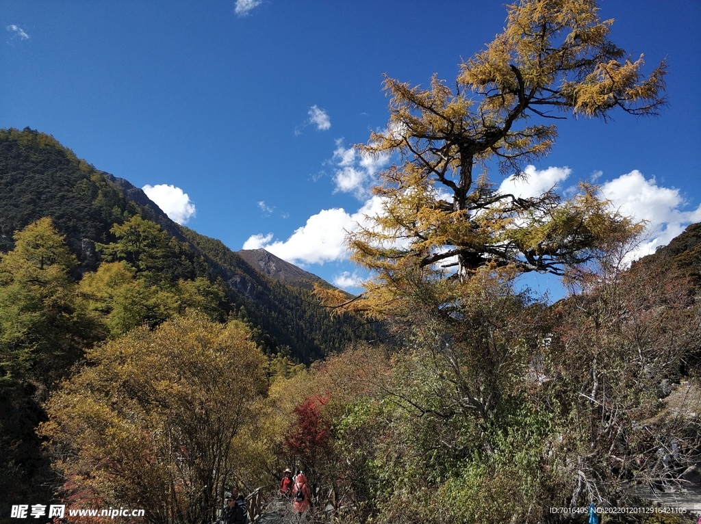 天空 白云 大山 自然景观