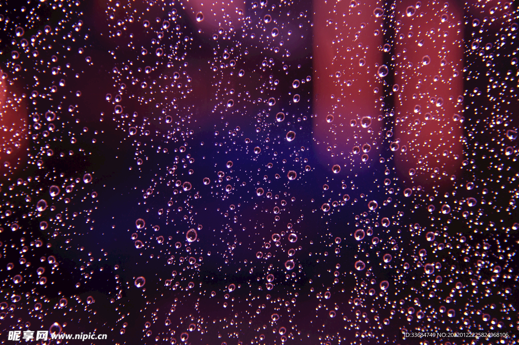 窗外的雨 水珠 玻璃 素材图片