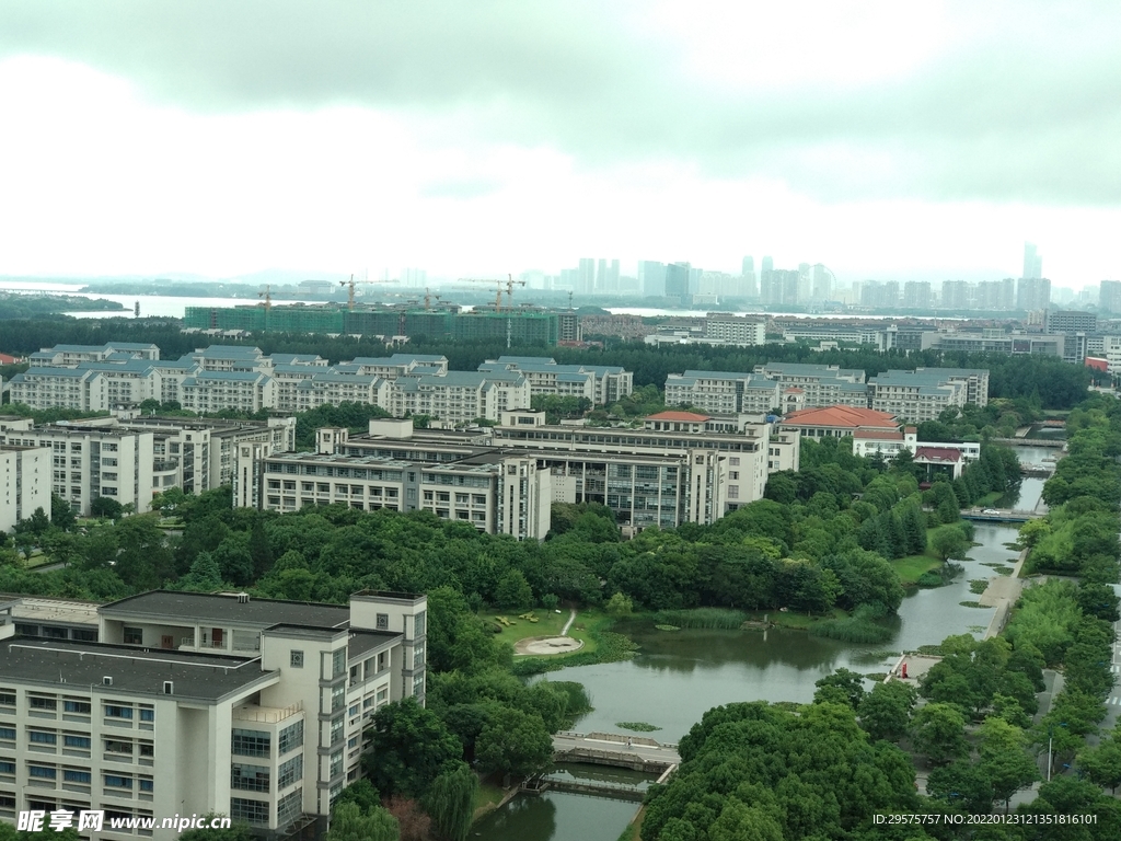江南大学俯拍景色