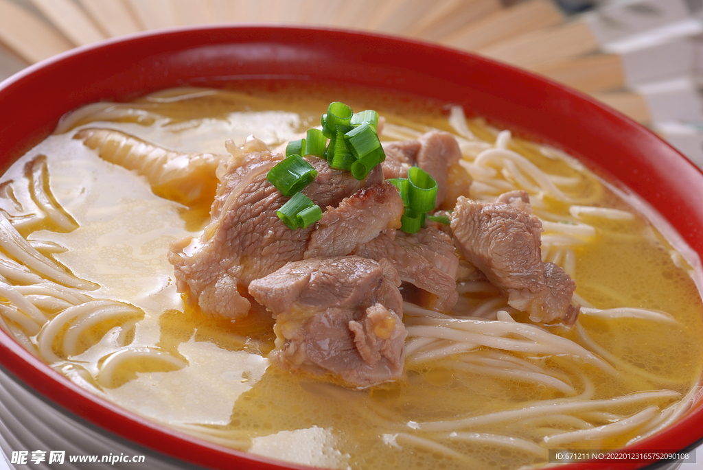 老鸡靓汤面