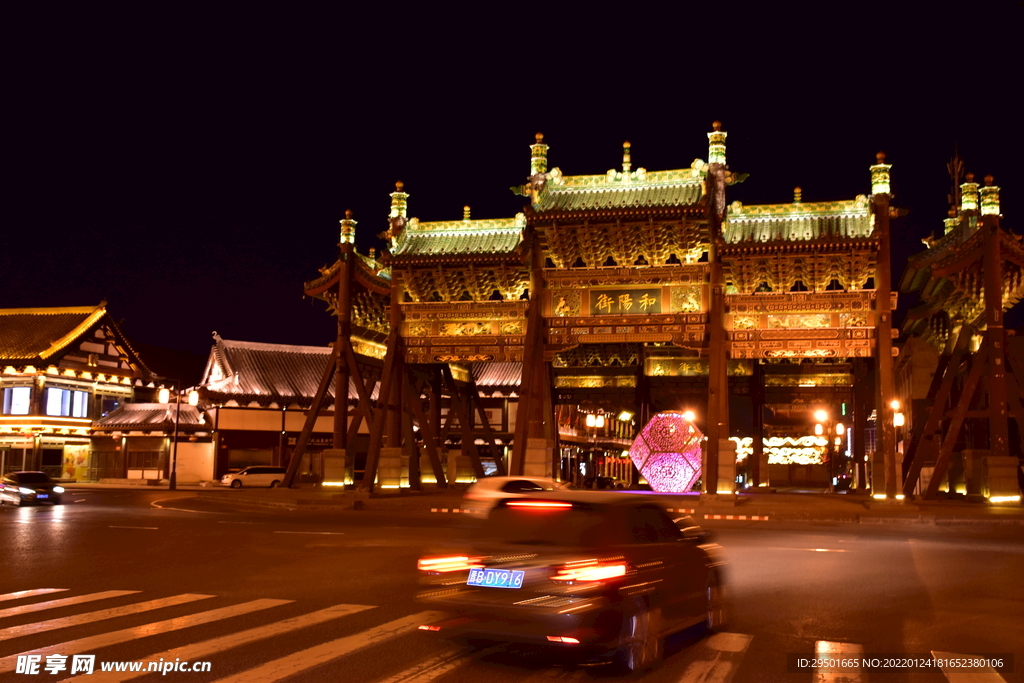 和阳街木牌坊古建筑夜景街景街道