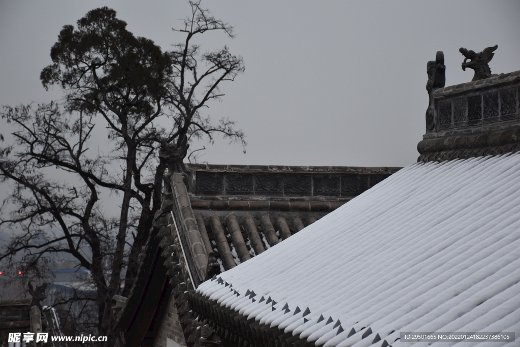 忻州古城古建筑冬天雪景屋顶积雪