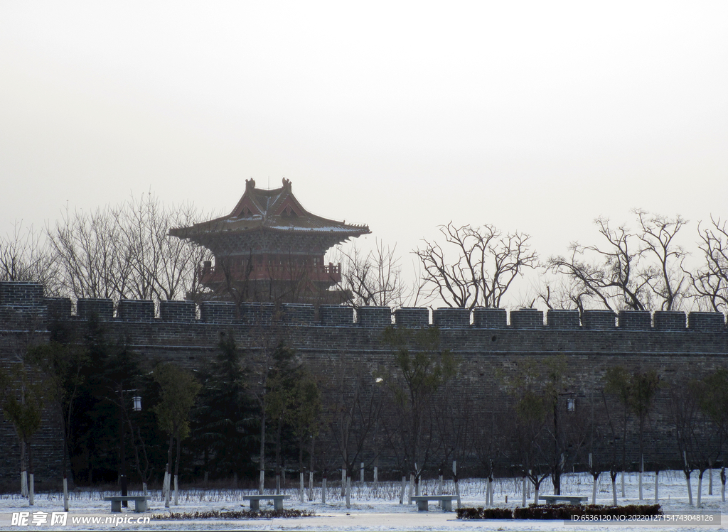 城墙雪景