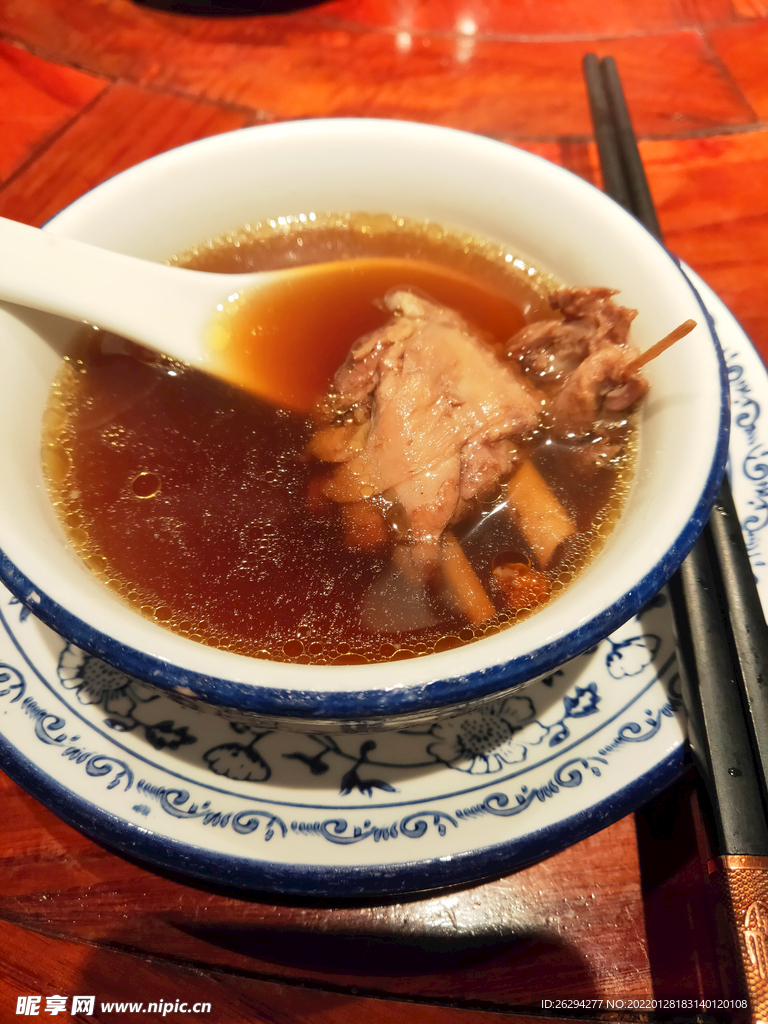 四物鸭汤