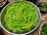 清炒莴笋丝