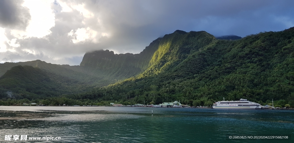 莫雷阿岛 