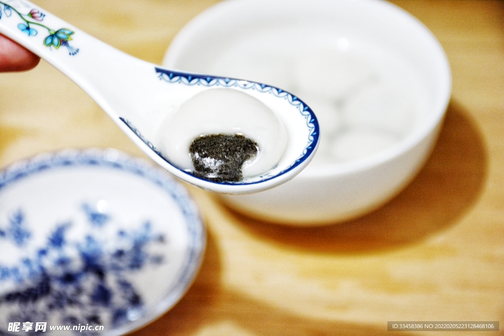 新年元宵汤圆