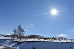 郊外雪景雪地太阳