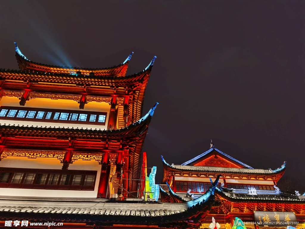 上海豫园中式建筑夜景