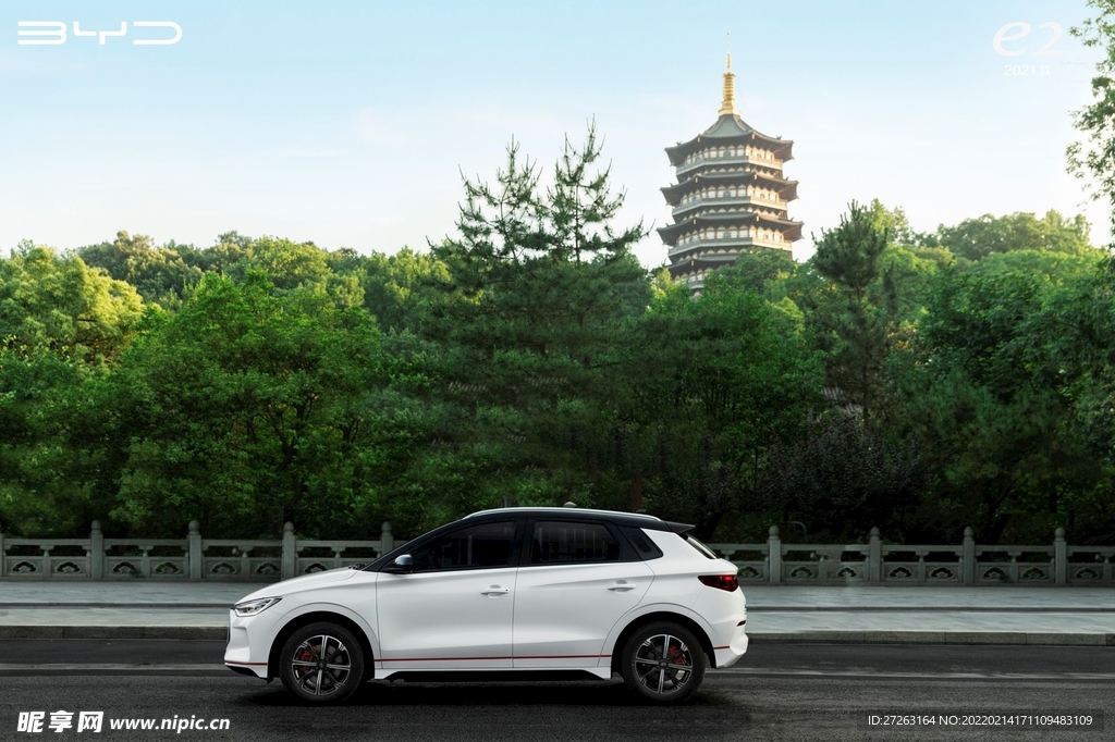 比亚迪 E2