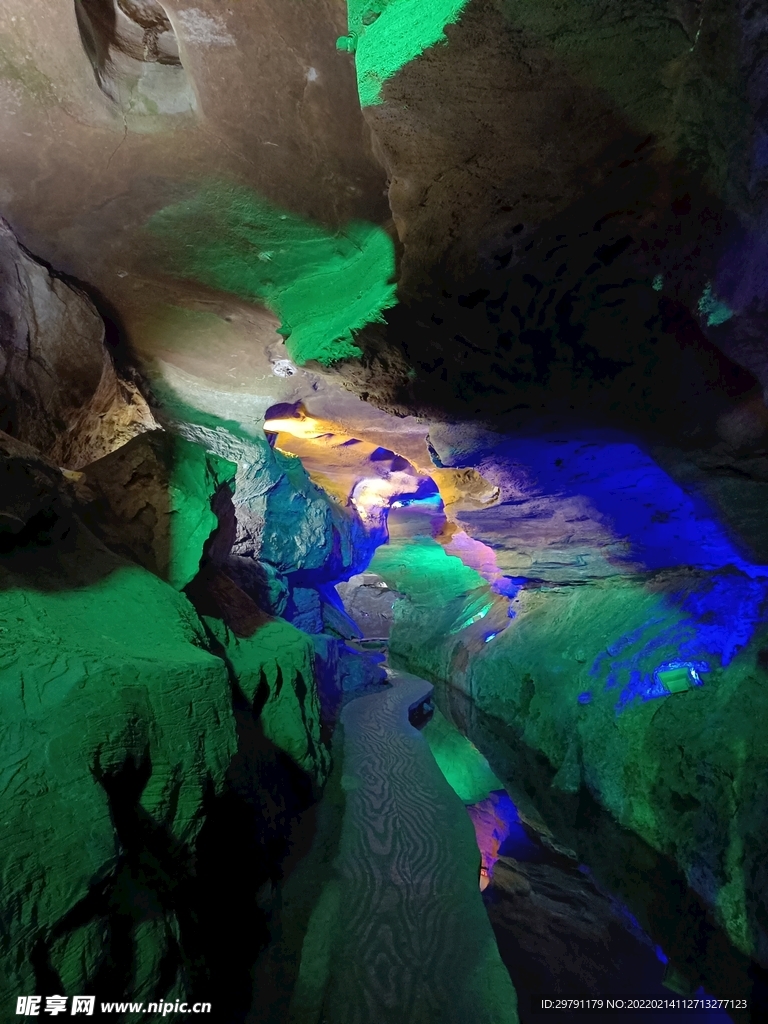 天然溶洞 沂蒙地下画廊 沂蒙山