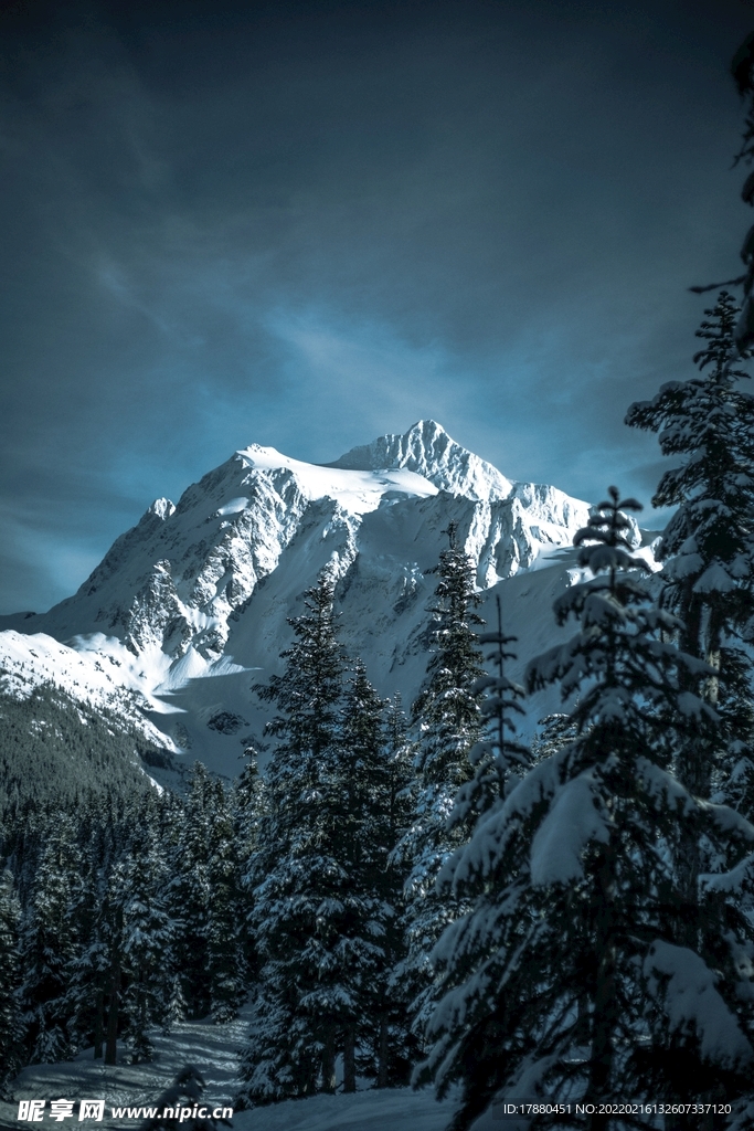 雪山