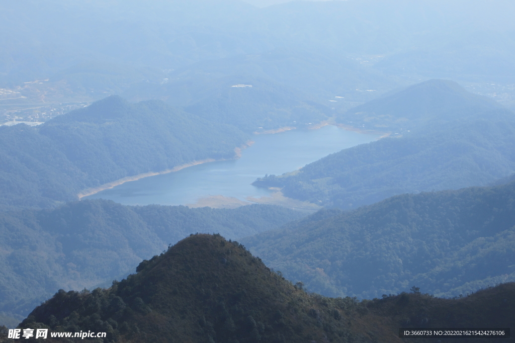 高山