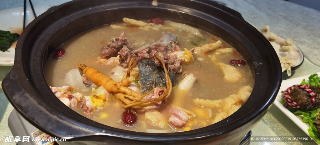 水鱼药材煲