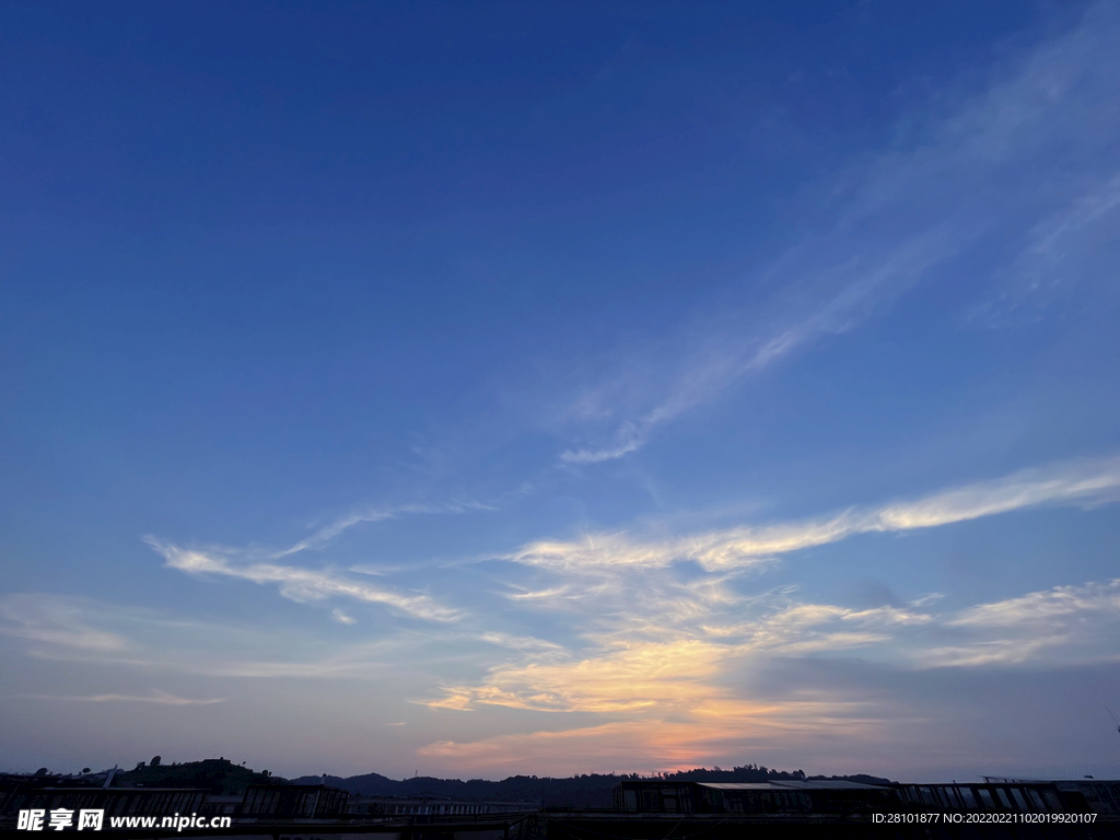 天空晚霞